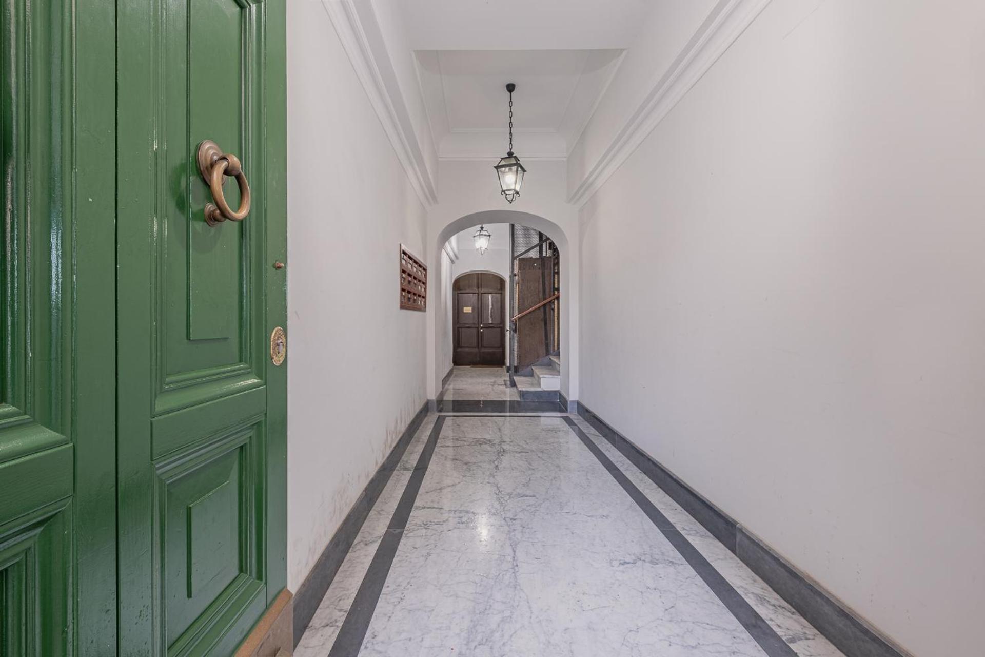 Exclusive Campo Dei Fiori Flat *